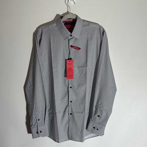 Men's Black and White Patterned Button Down Shirt
